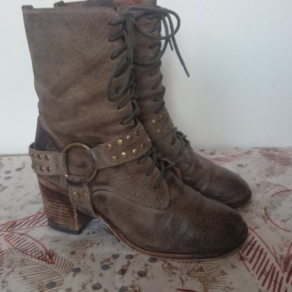 Jeffrey Campbell Taupe Mid Calf Harness Boot - 9.5 - Picture 2 of 6
